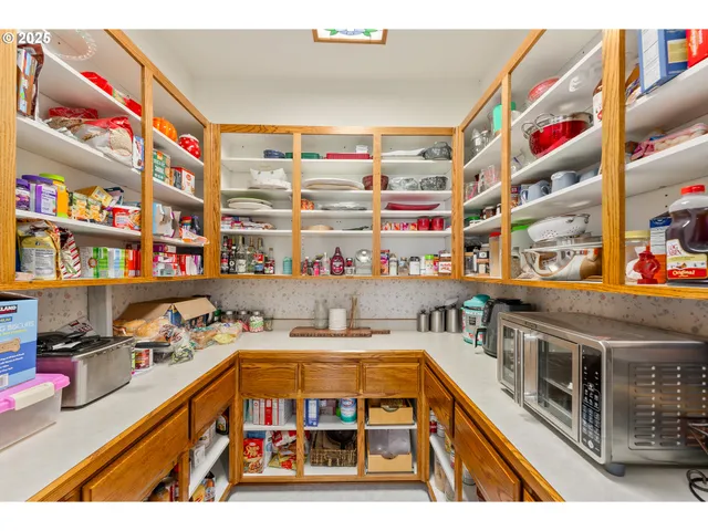 $1,400,000 | 1670 Grouse Butte Lane, Roseburg, OR 97470