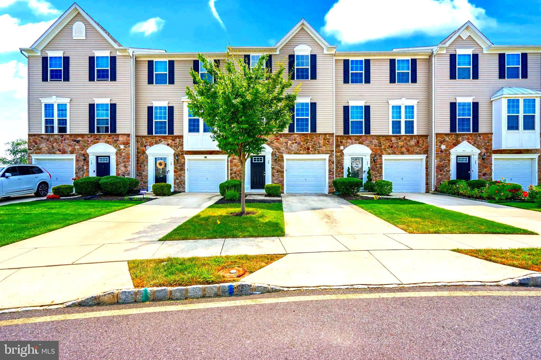 20 Benford Lane Edgewater Park, NJ 08010 - Photo 1 of 34