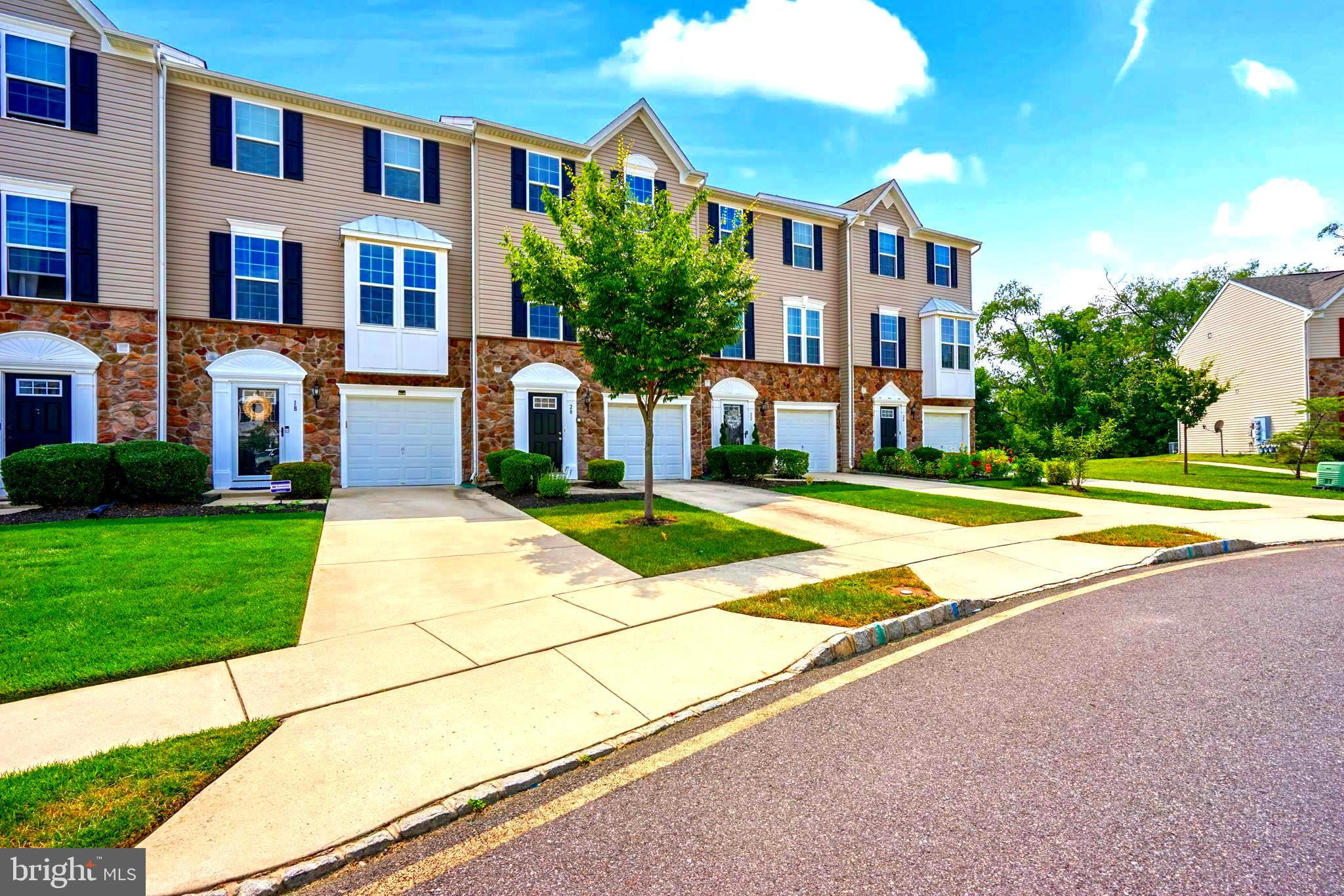 20 Benford Lane Edgewater Park, NJ 08010 - Photo 2 of 34