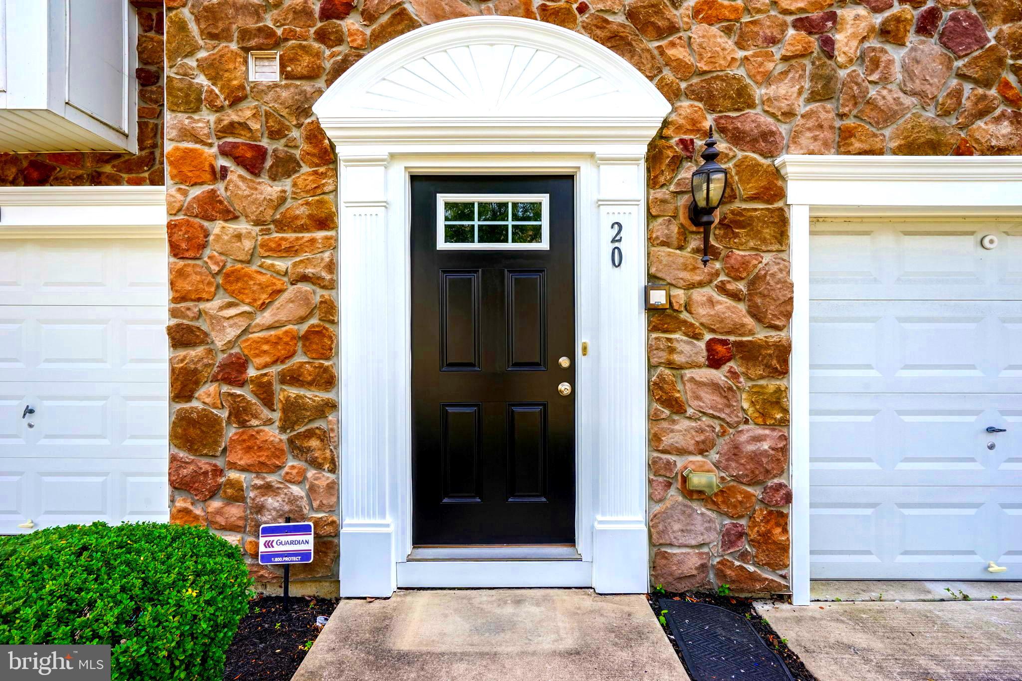 20 Benford Lane Edgewater Park, NJ 08010 - Photo 4 of 34