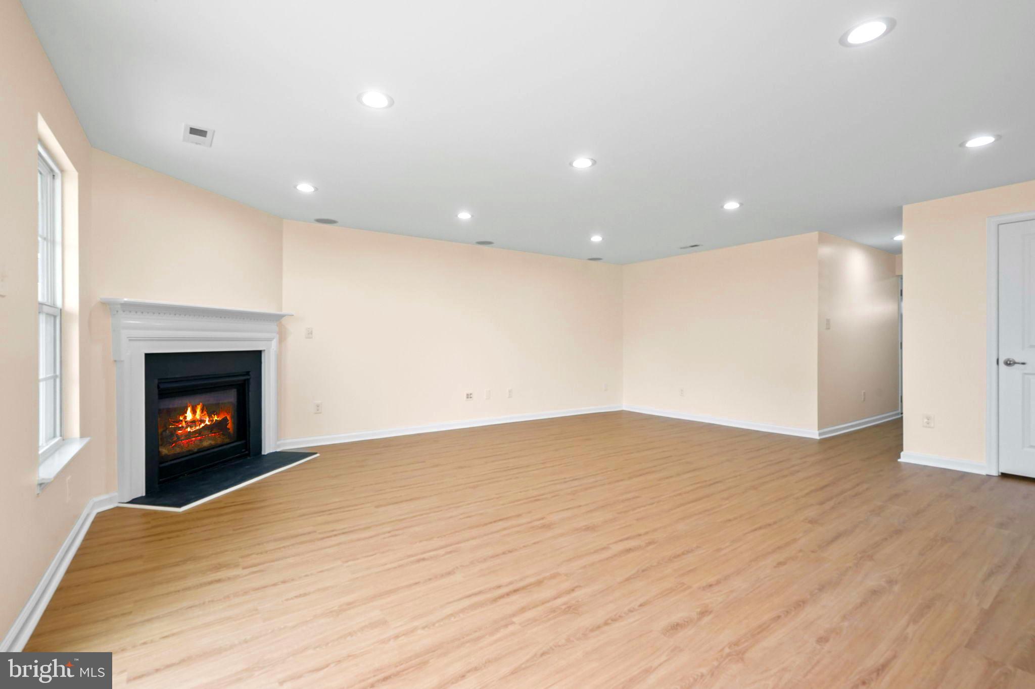 20 Benford Lane Edgewater Park, NJ 08010 - Photo 9 of 34