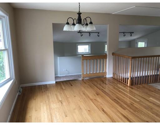 9 Hingham Road Worcester, MA 01606 - Photo 4 of 20 Gallery Image 4