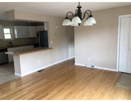 9 Hingham Road Worcester, MA 01606 - Photo 5 of 20 Gallery Image 5