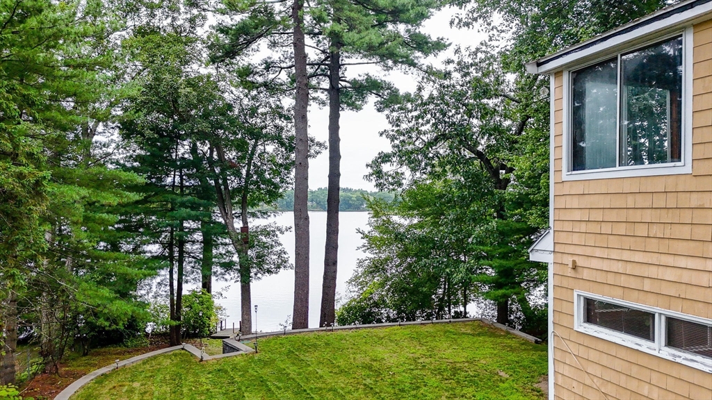 11 Shore Road North Reading, MA 01864 - Photo 2 of 39 Gallery Image 2
