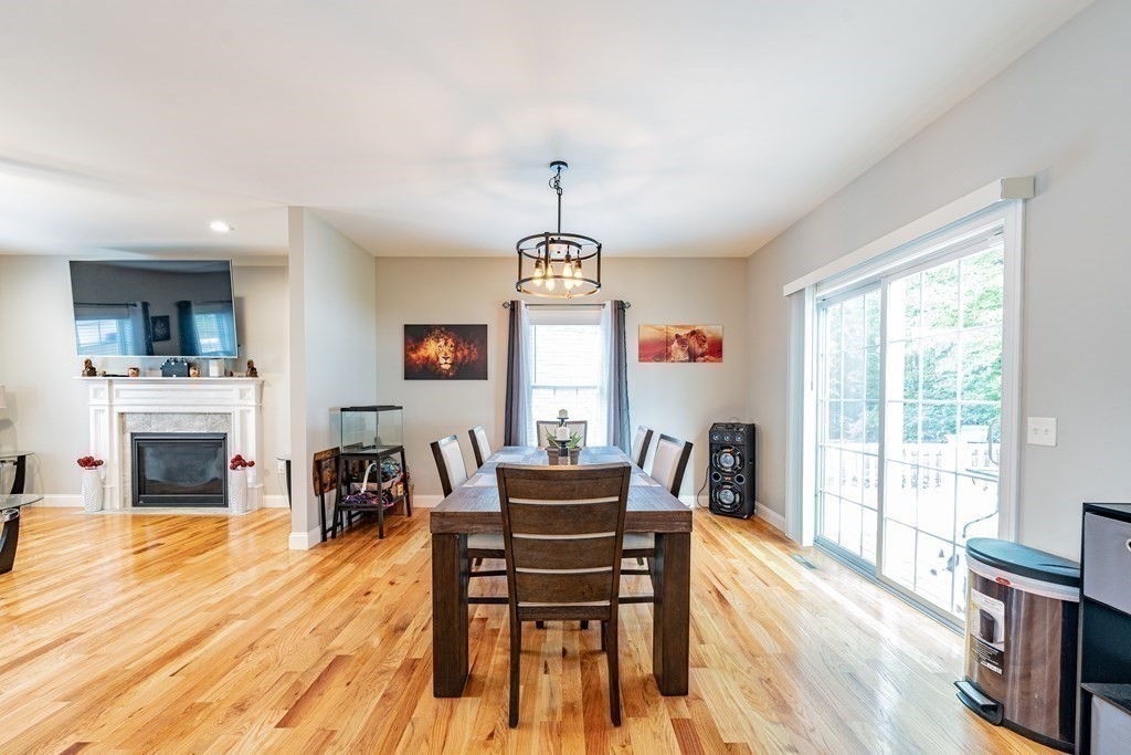 157 Canterbury Road Springfield, MA 01118 - Photo 11 of 38