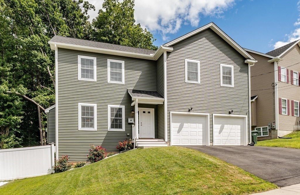 157 Canterbury Road Springfield, MA 01118 - Photo 2 of 38