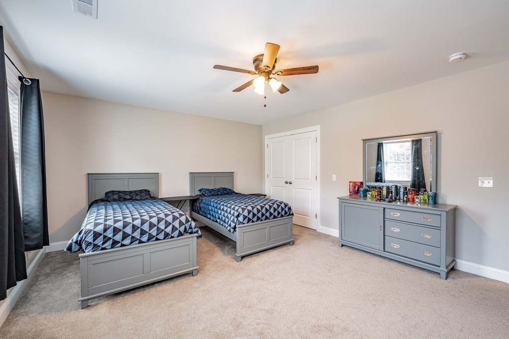 157 Canterbury Road Springfield, MA 01118 - Photo 23 of 38