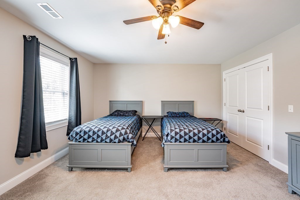 157 Canterbury Road Springfield, MA 01118 - Photo 24 of 38