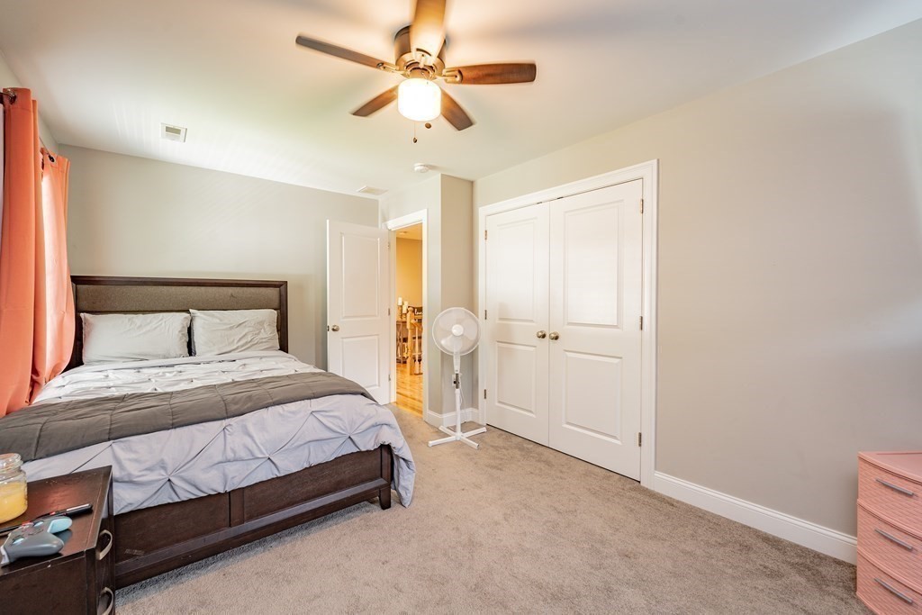 157 Canterbury Road Springfield, MA 01118 - Photo 26 of 38