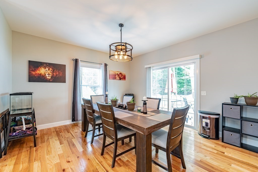 157 Canterbury Road Springfield, MA 01118 - Photo 10 of 38