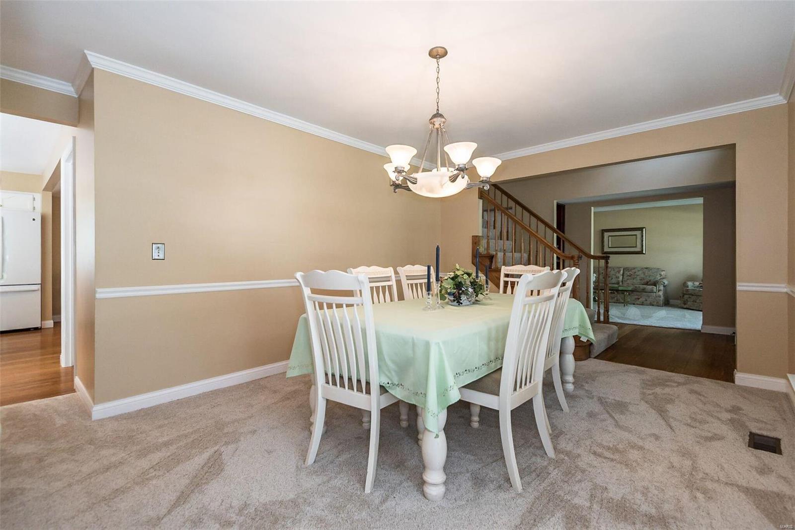 16235 Windfall Ridge Drive Chesterfield, MO 63005 - Photo 6 of 47 Gallery Image 6