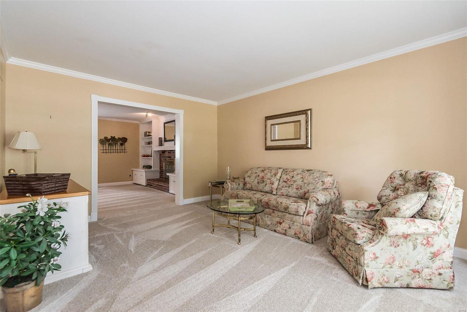 16235 Windfall Ridge Drive Chesterfield, MO 63005 - Photo 8 of 47 Gallery Image 8