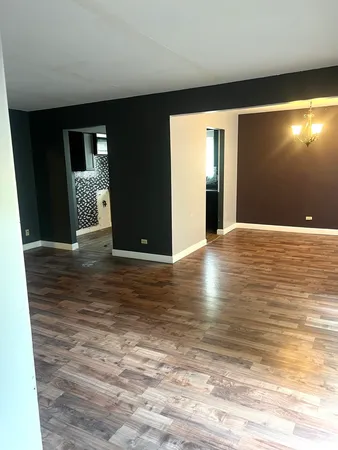 $75,000 | 1249 Cunningham Drive, Unit 3E, Calumet City, IL 60409