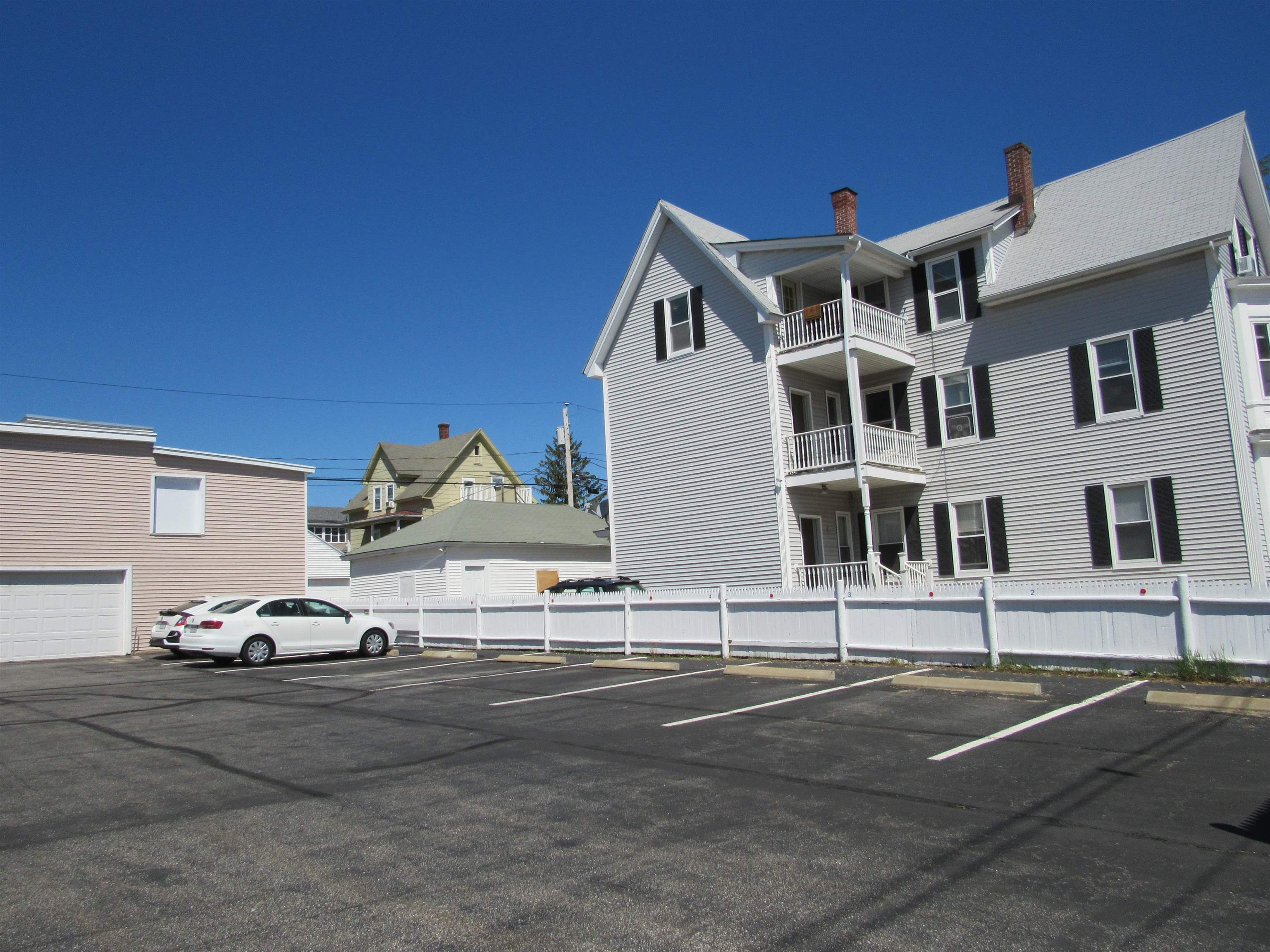 370 Rimmon Street Manchester, NH 03102 - Photo 4 of 22