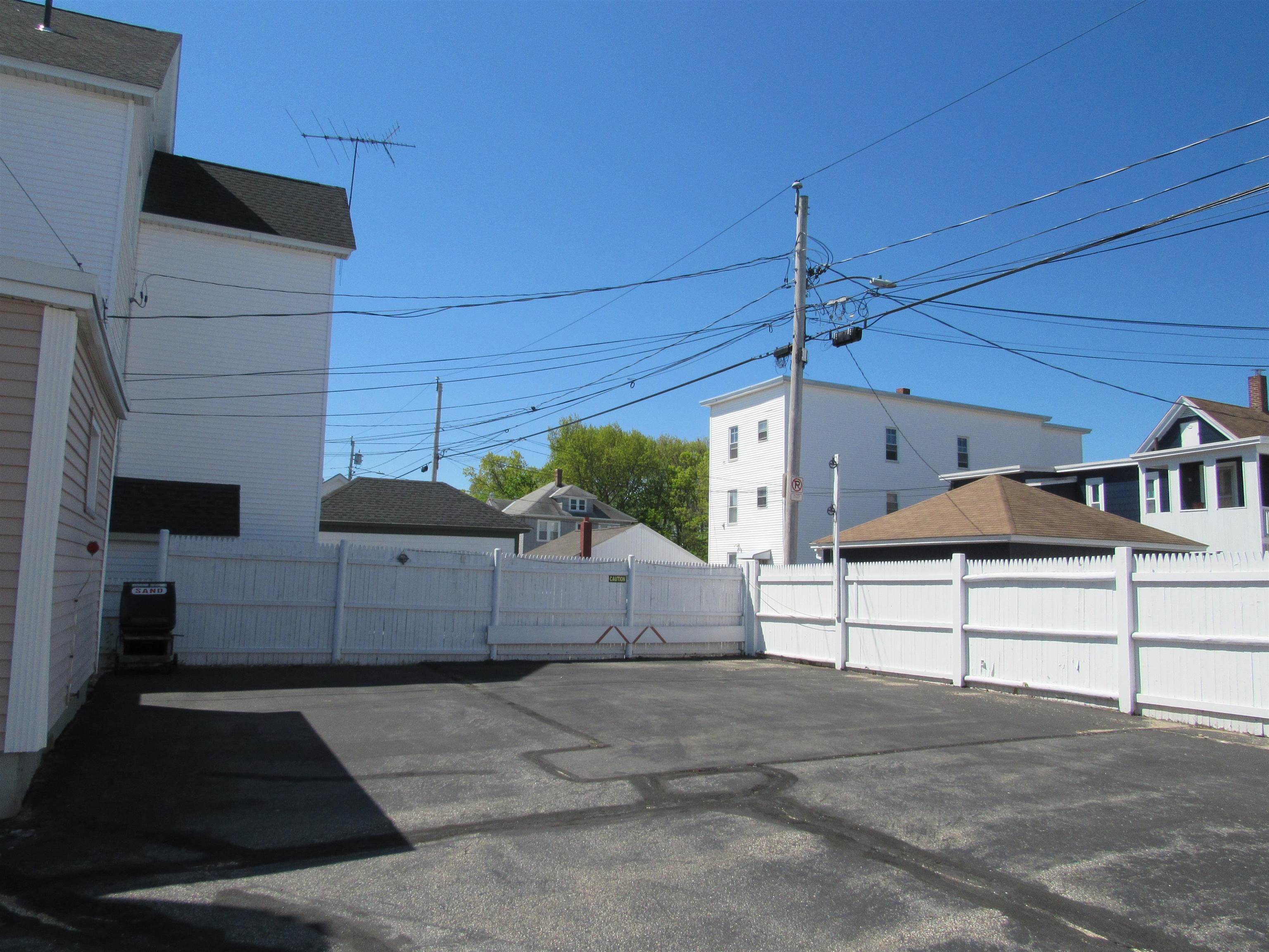 370 Rimmon Street Manchester, NH 03102 - Photo 8 of 22