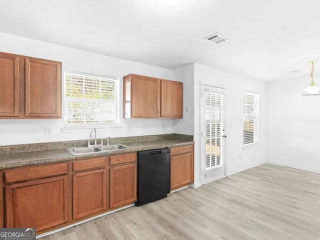 $2,300 | 305 Nunnally Drive, Stockbridge, GA 30281