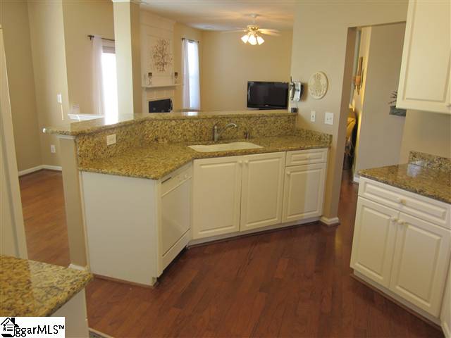 507 Waterstone Way Simpsonville, SC 29680 - Photo 5 of 25 Gallery Image 5