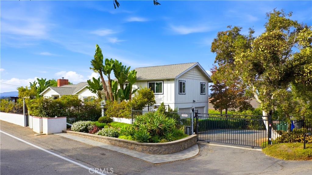 1864 Winterwarm Drive Fallbrook, CA 92028 - Photo 2 of 48 Front of Home