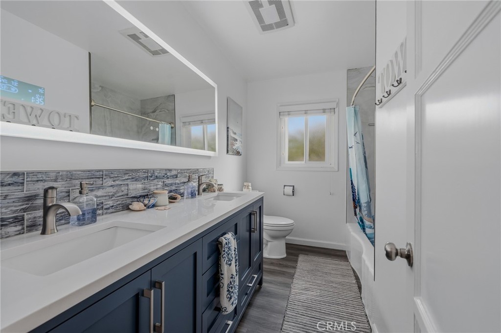 1864 Winterwarm Drive Fallbrook, CA 92028 - Photo 30 of 48 Bathroom 2