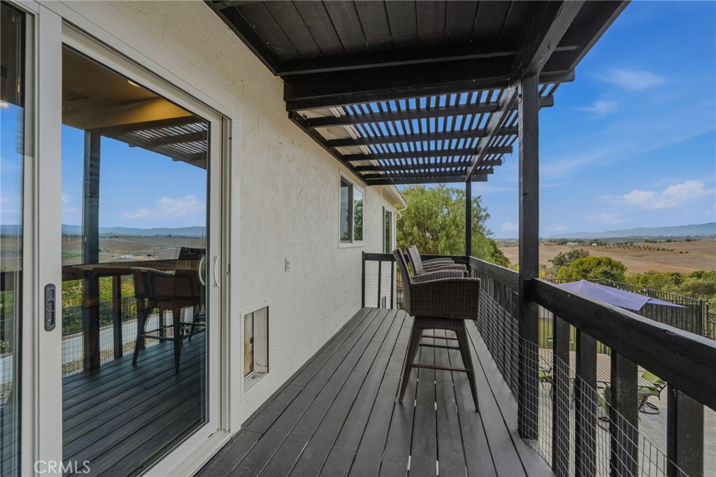 1864 Winterwarm Drive Fallbrook, CA 92028 - Photo 40 of 57 Rear Deck