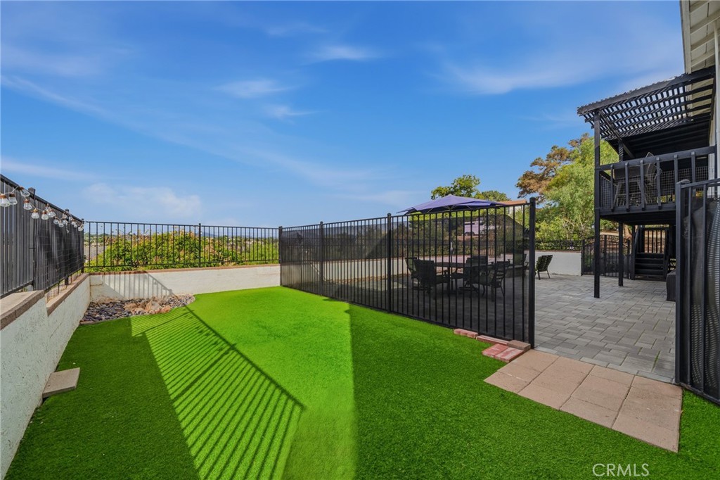 1864 Winterwarm Drive Fallbrook, CA 92028 - Photo 41 of 48 a view of a backyard with sitting area