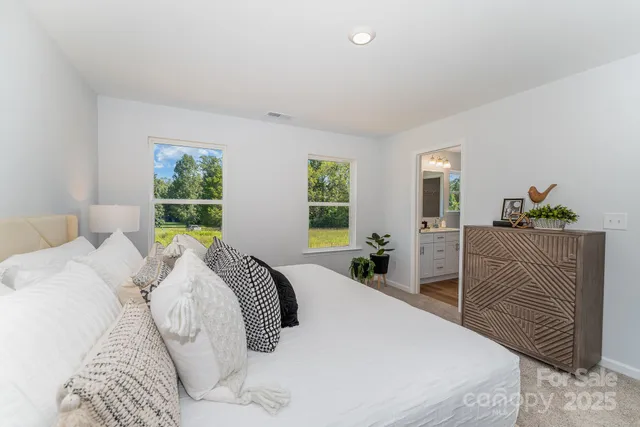 $379,990 | 3031 Breslin Street, Charlotte, NC 28214