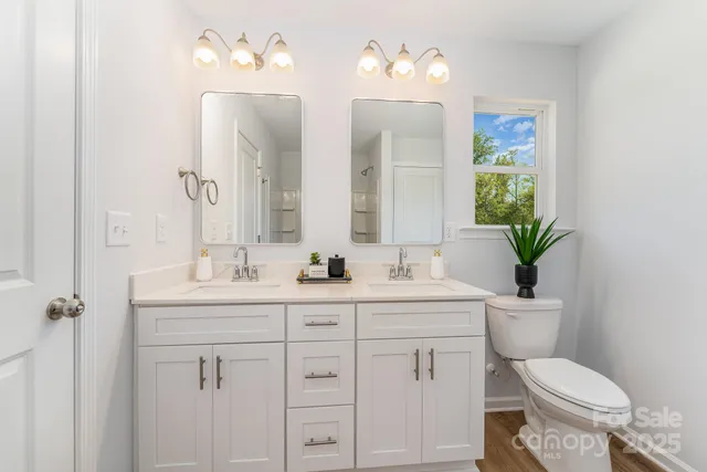 $379,990 | 3031 Breslin Street, Charlotte, NC 28214