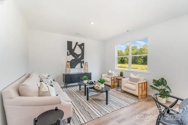 $379,990 | 3031 Breslin Street, Charlotte, NC 28214