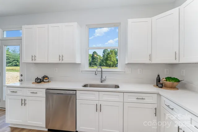 $379,990 | 3031 Breslin Street, Charlotte, NC 28214