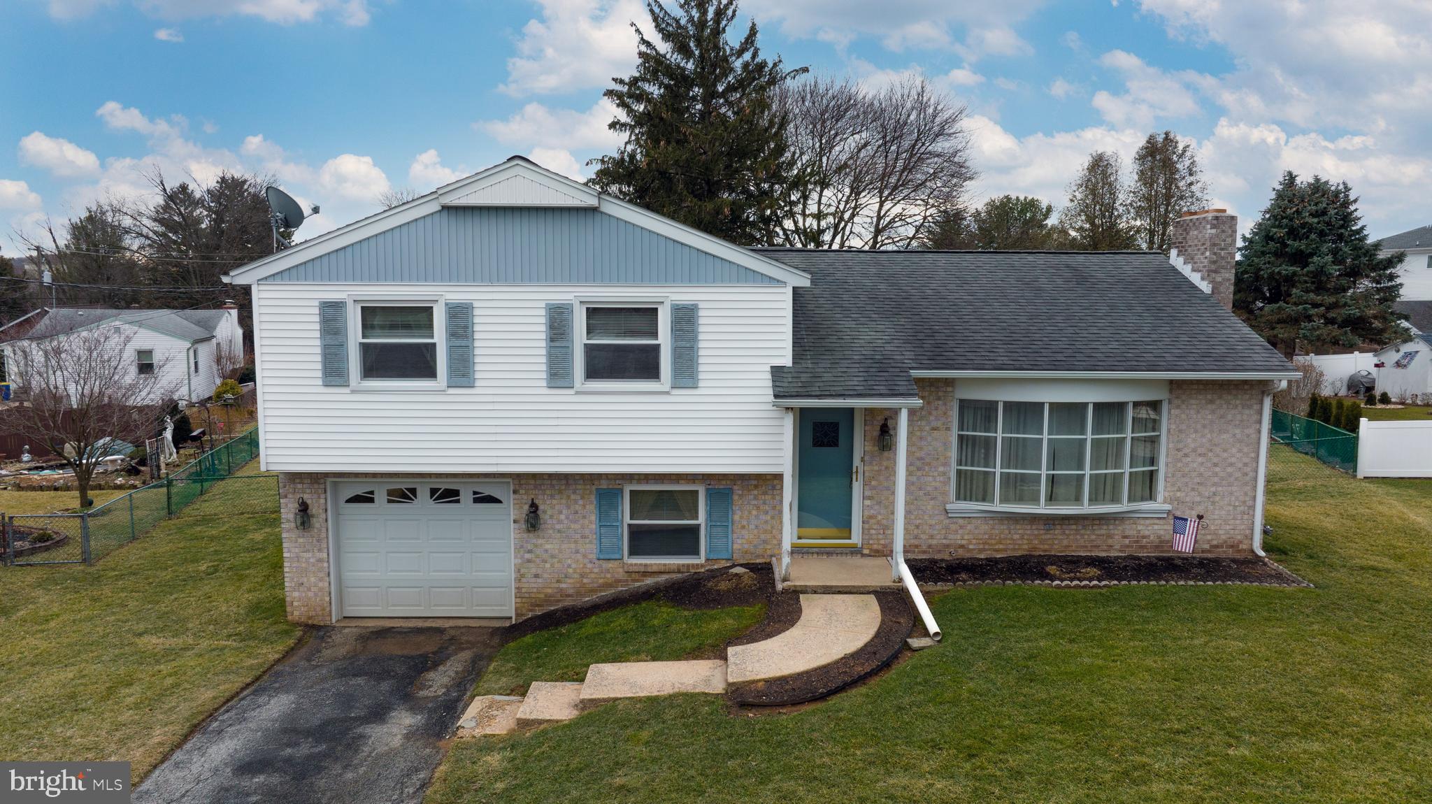 308 Ruth Drive York, PA 17403 - Photo 1 of 36 Gallery Image 1