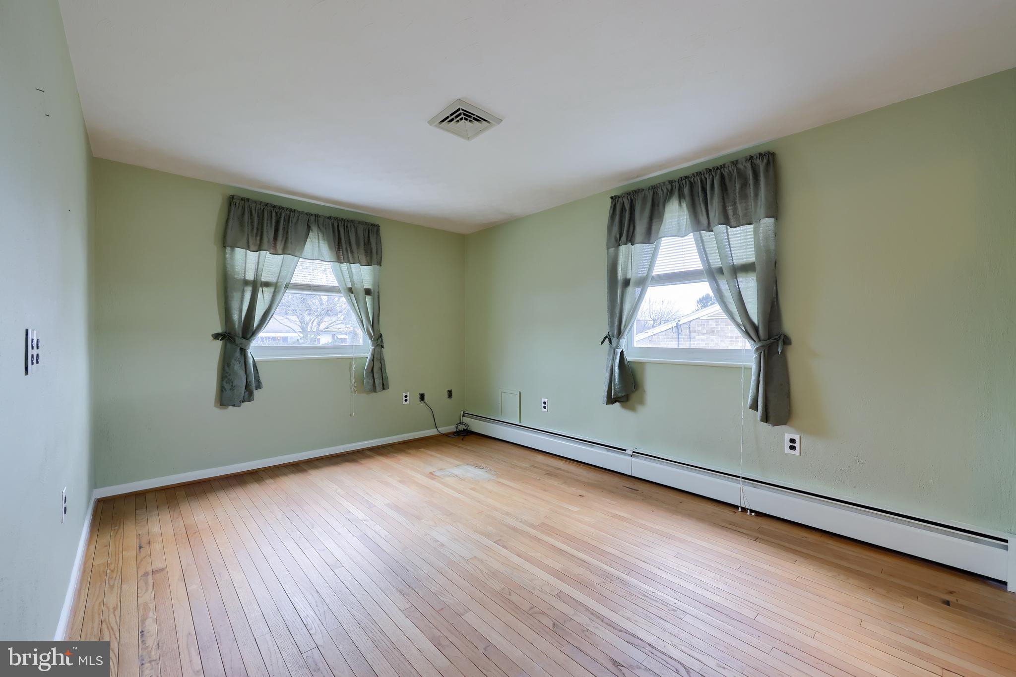 308 Ruth Drive York, PA 17403 - Photo 18 of 36 Gallery Image 18