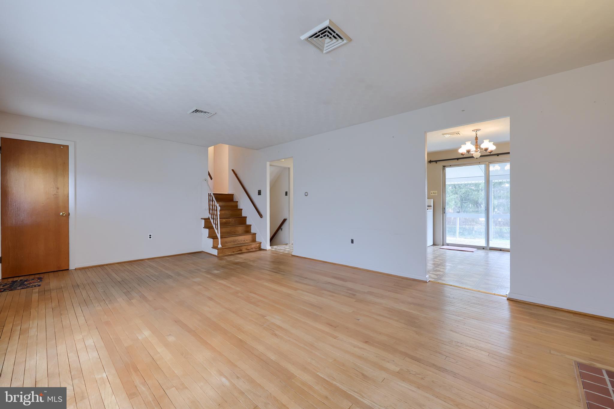 308 Ruth Drive York, PA 17403 - Photo 6 of 36 Gallery Image 6