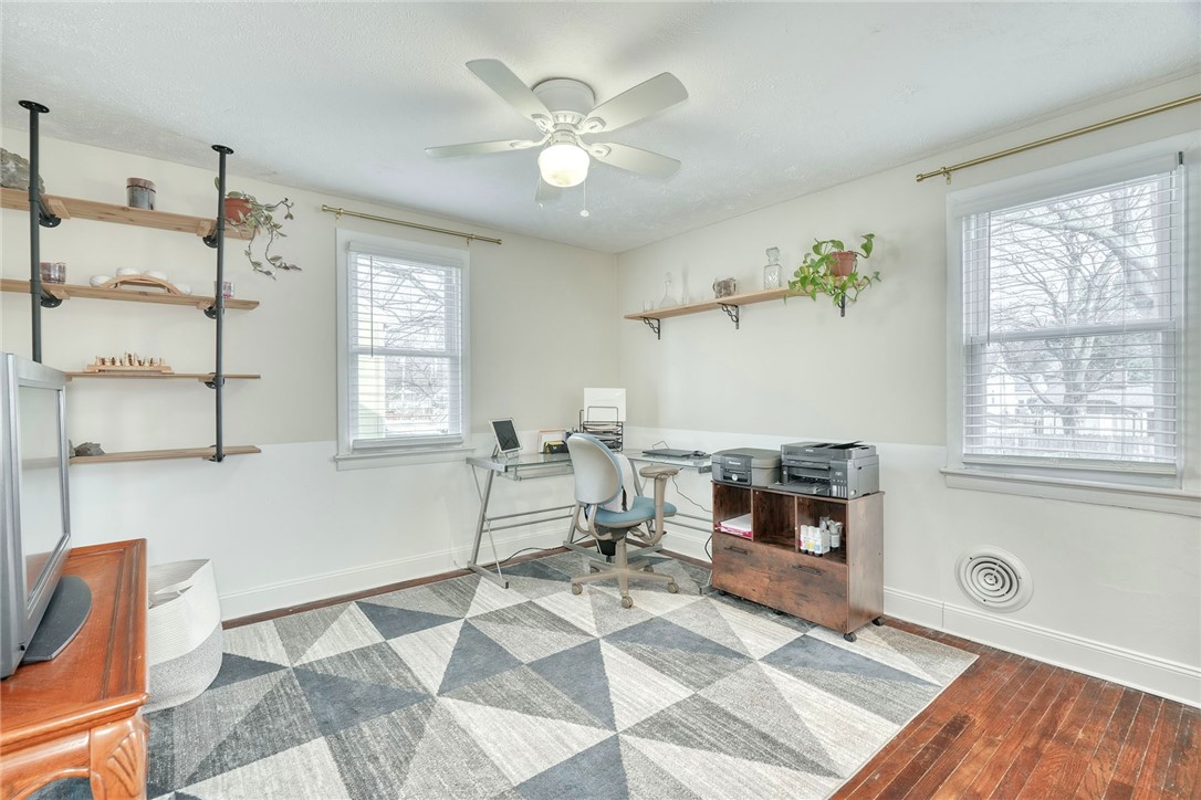 232 Fielding Road Greece, NY 14626 - Photo 12 of 36