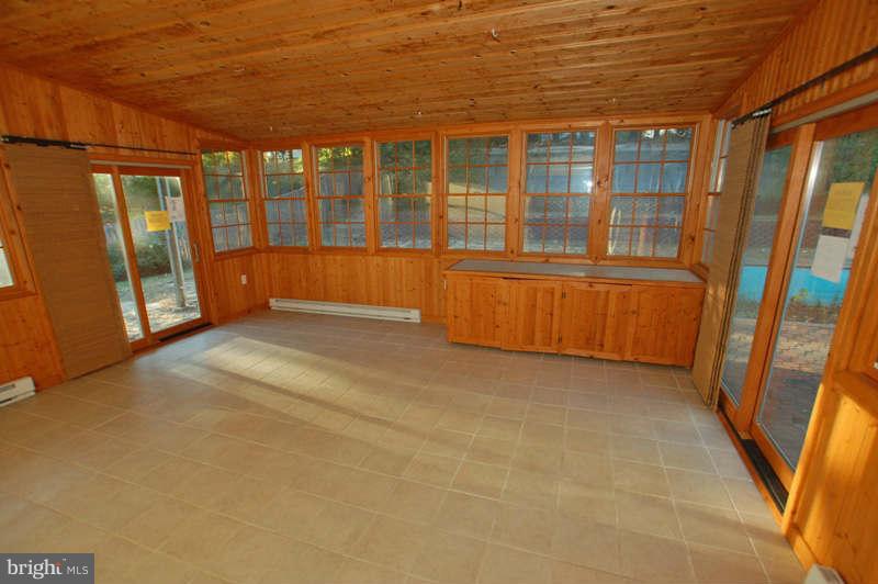 15216 Watergate Road Silver Spring, MD 20905 - Photo 27 of 29 Sunroom