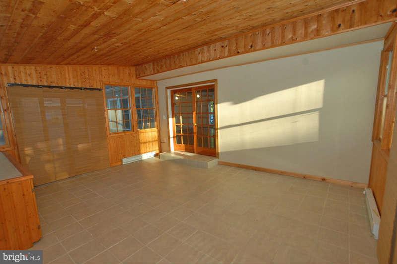 15216 Watergate Road Silver Spring, MD 20905 - Photo 28 of 29 Sunroom