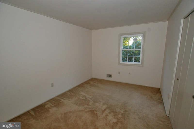 15216 Watergate Road Silver Spring, MD 20905 - Photo 9 of 29 Bedroom #2