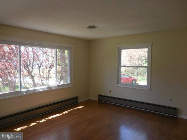6918 Yale Road Baltimore, MD 21220 - Photo 4 of 17 Interior (General)