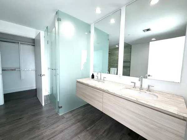 $3,995 | 2900 Northeast 7th Avenue, Unit 808, Miami, FL 33137