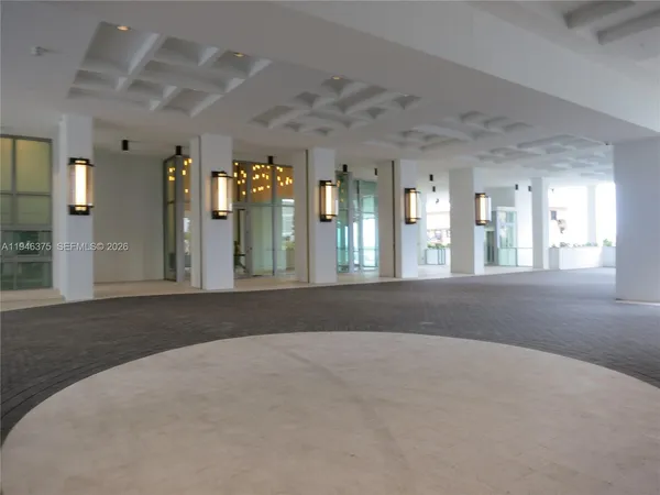 $3,995 | 2900 Northeast 7th Avenue, Unit 808, Miami, FL 33137