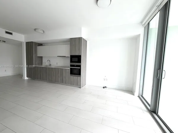 $3,995 | 2900 Northeast 7th Avenue, Unit 808, Miami, FL 33137