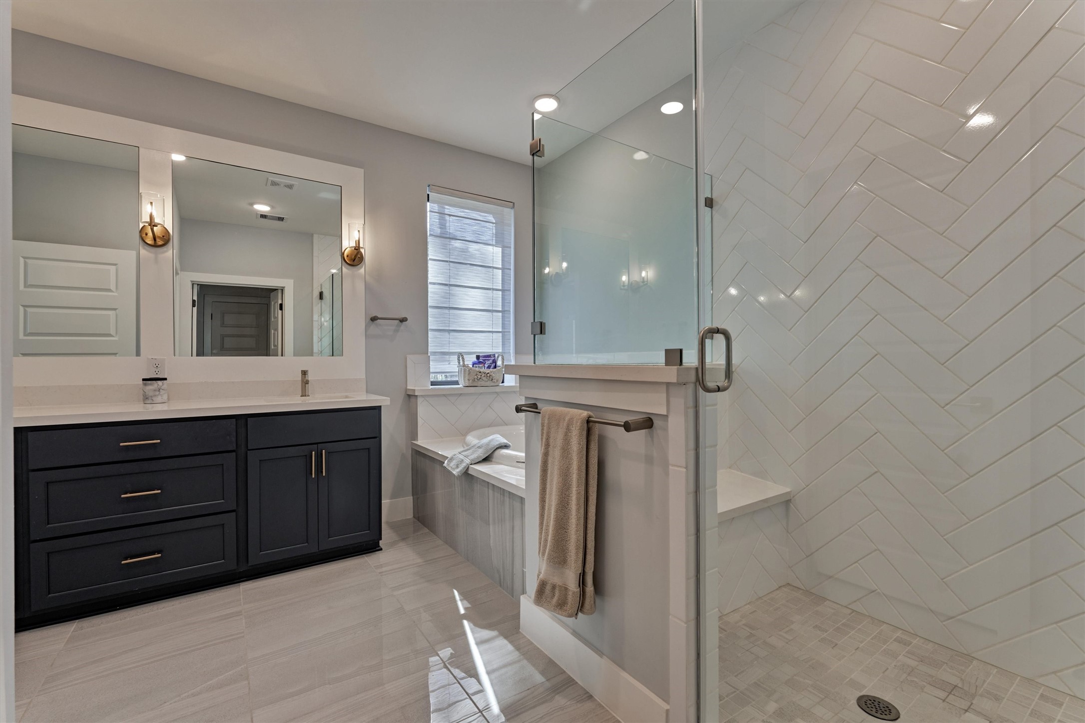 2 Honeycomb Ridge Place Spring, TX 77380 - Photo 20 of 36