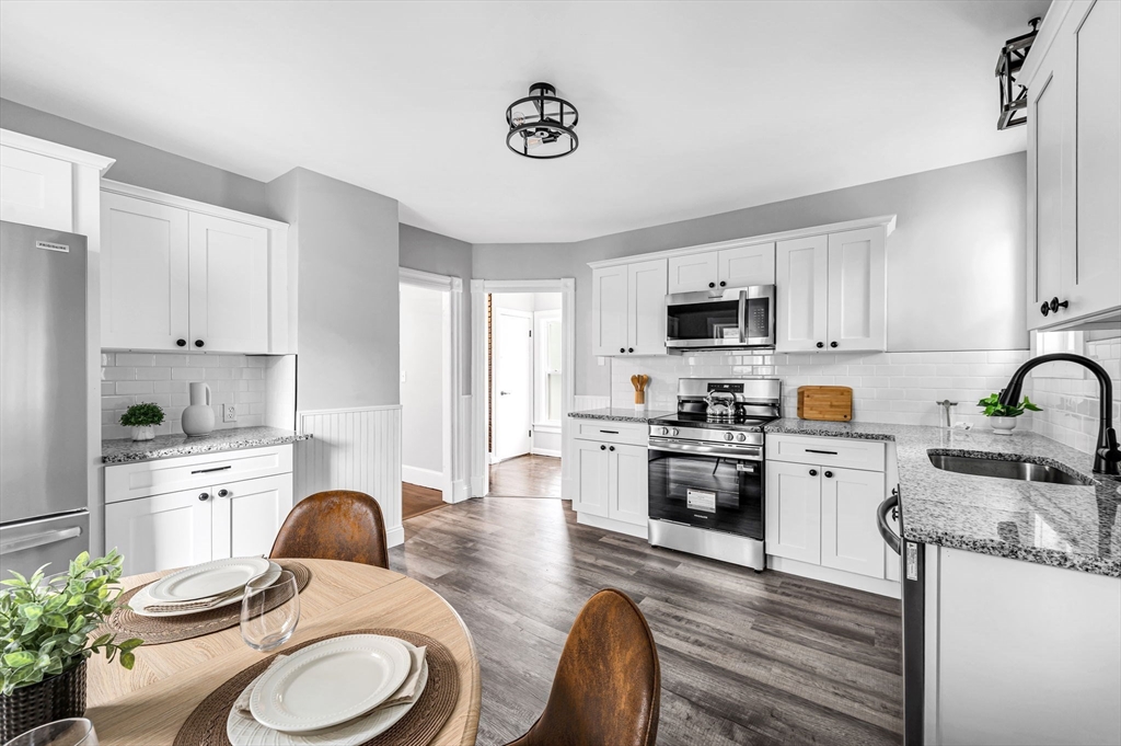 15 Myrtle Avenue Holyoke, MA 01040 - Photo 11 of 42
