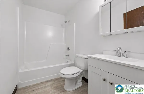 $2,000 | 2846 Fairhaven Drive, Tobyhanna, PA 18466