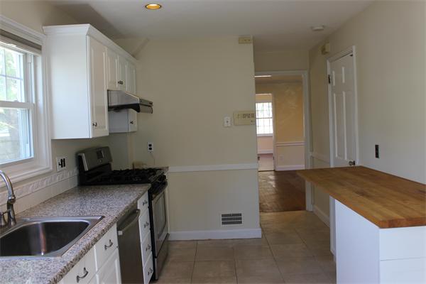 16 Shaw Road Wellesley, MA 02481 - Photo 9 of 24