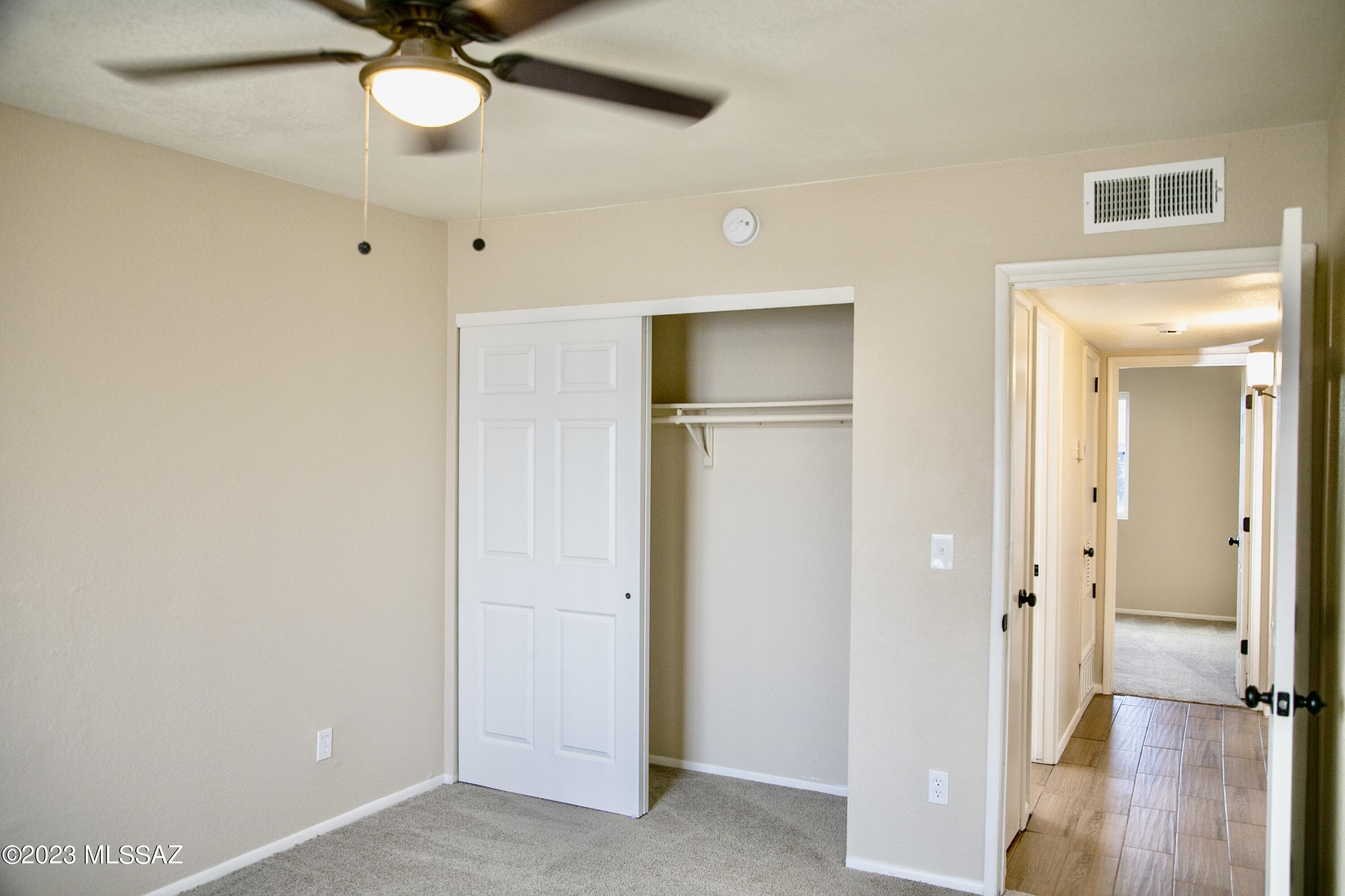 211 West Roger Road, Unit 16 Tucson, AZ 85705 - Photo 6 of 12