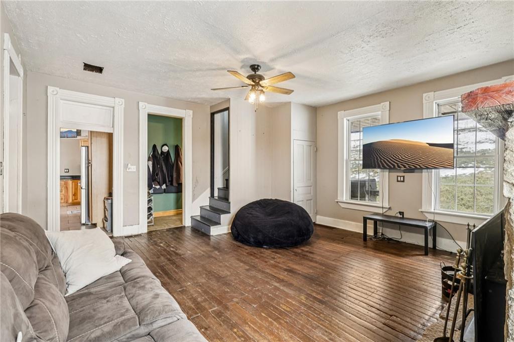 175 Hull Run Road Waynesburg, PA 15370 - Photo 7 of 47