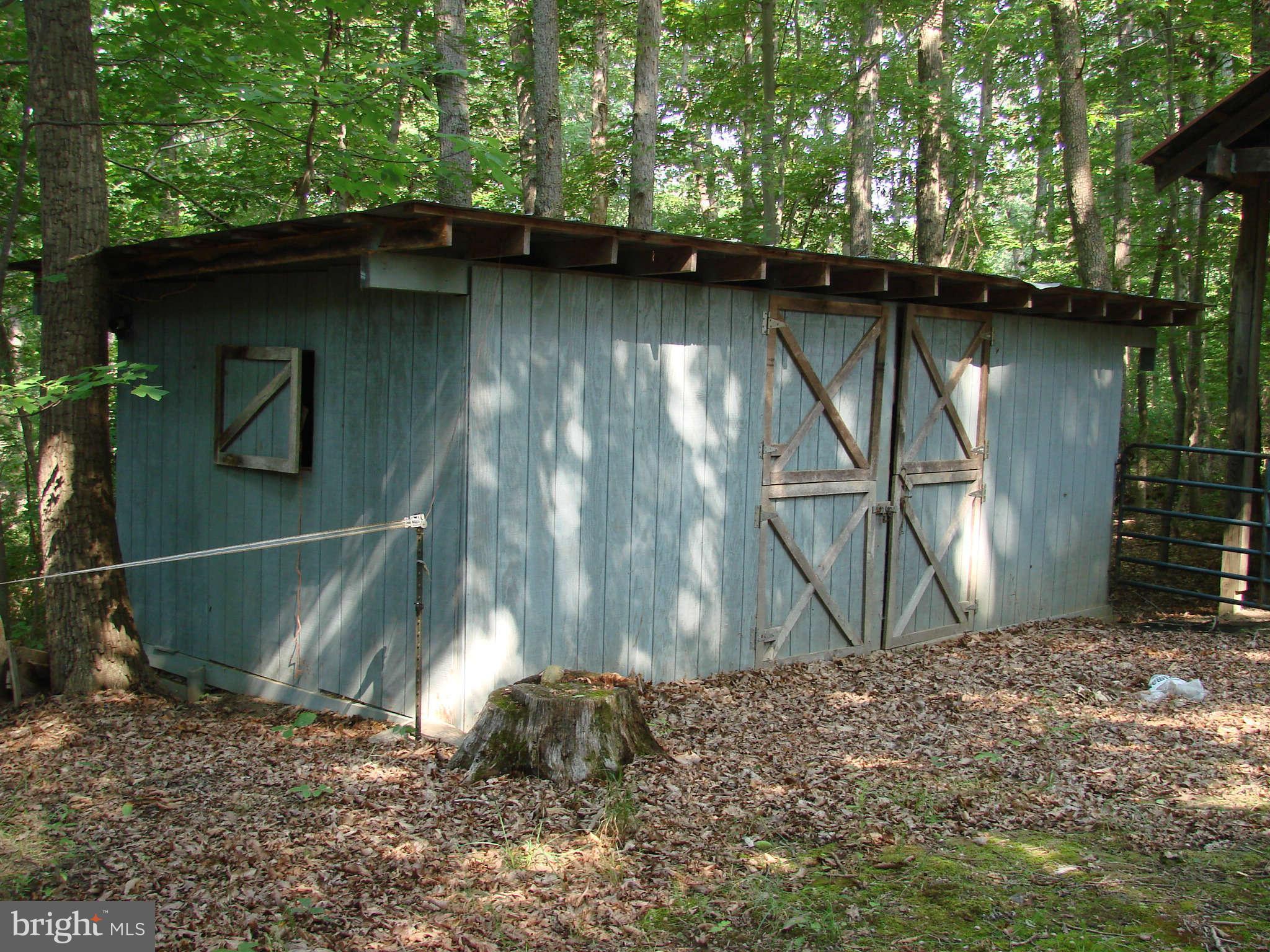 11461 Bears Den Road Marshall, VA 20115 - Photo 13 of 29 Exterior General