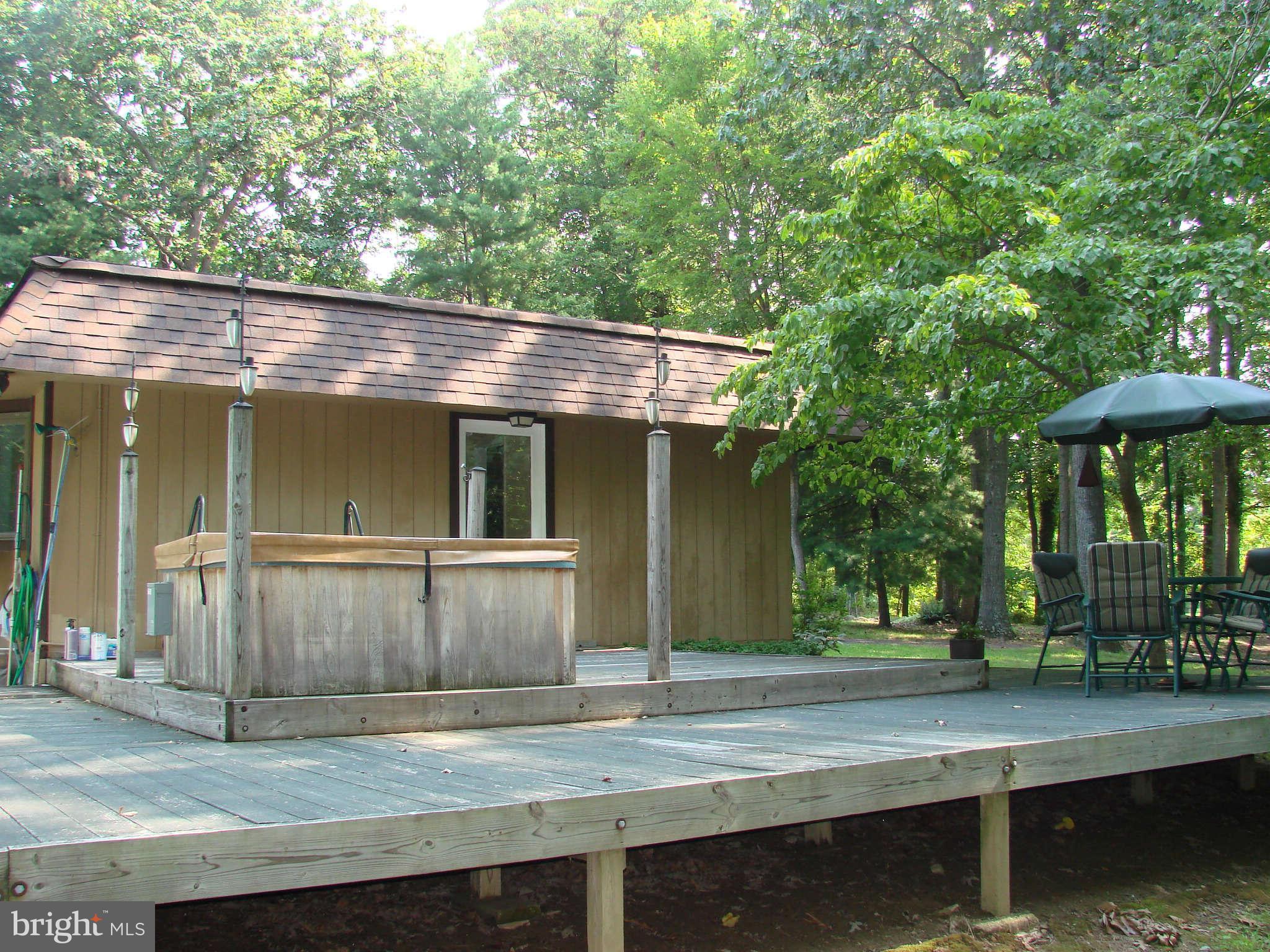 11461 Bears Den Road Marshall, VA 20115 - Photo 18 of 29 Exterior General