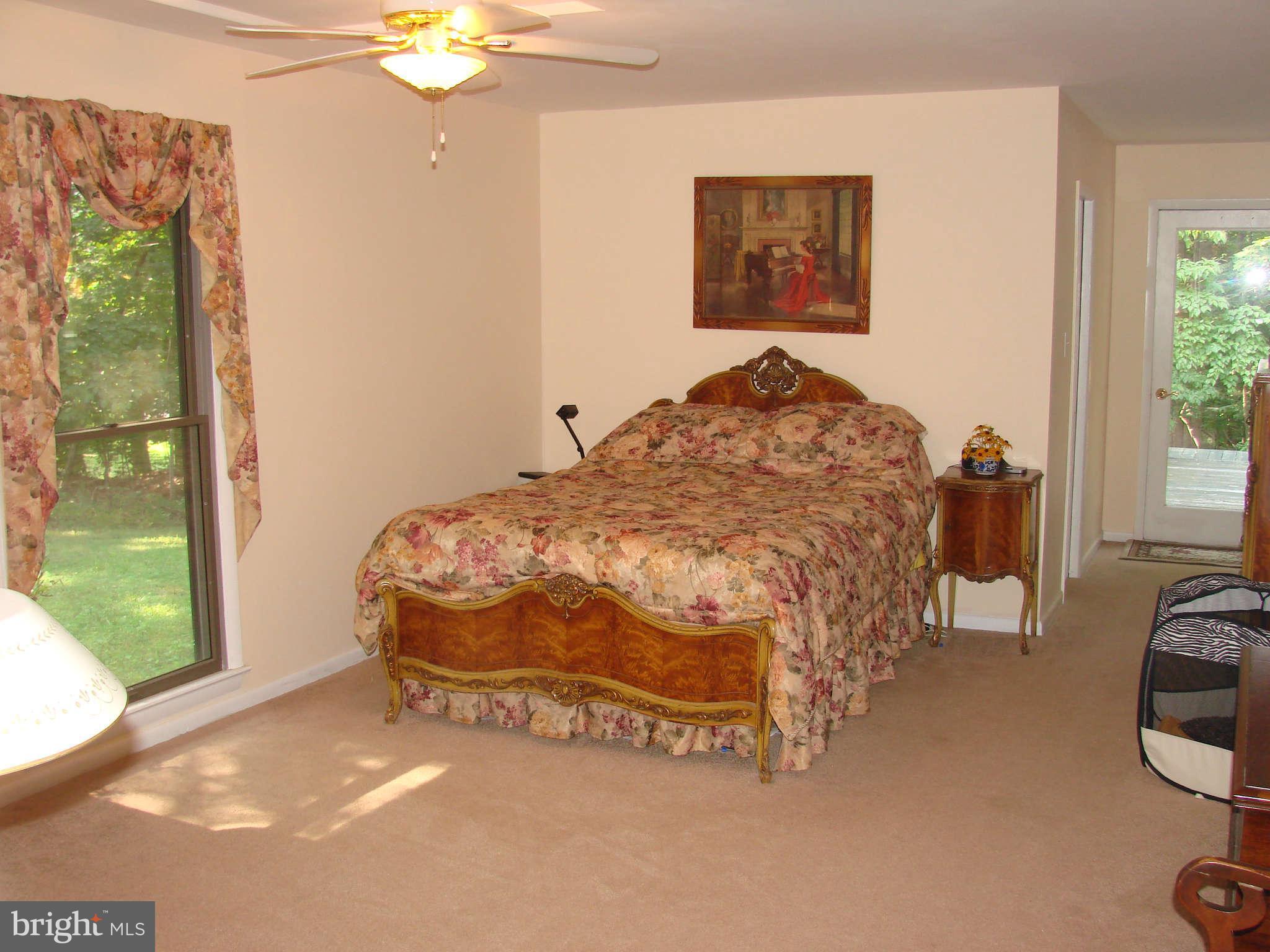 11461 Bears Den Road Marshall, VA 20115 - Photo 23 of 29 Bedroom Master