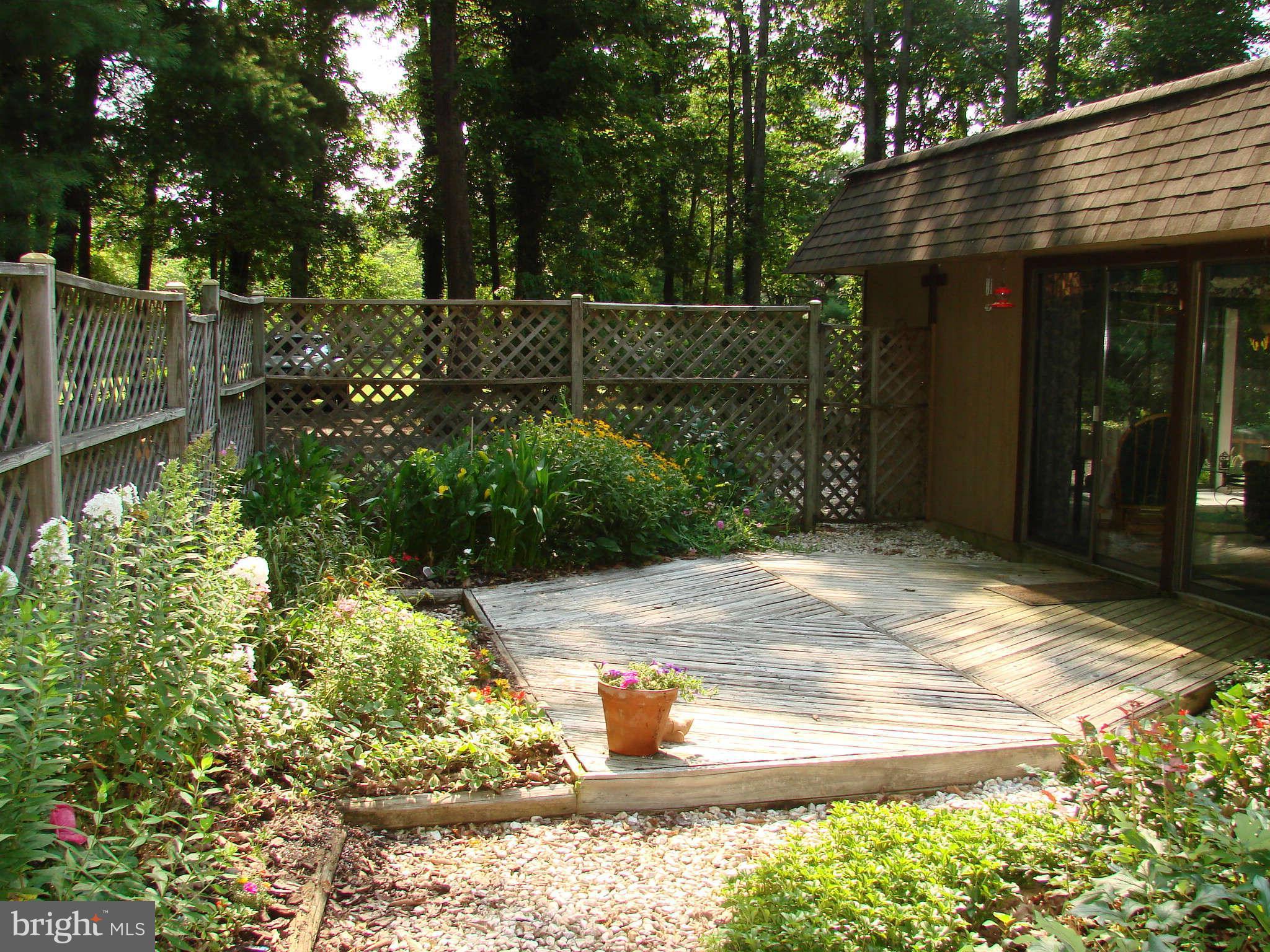 11461 Bears Den Road Marshall, VA 20115 - Photo 8 of 29 Exterior General